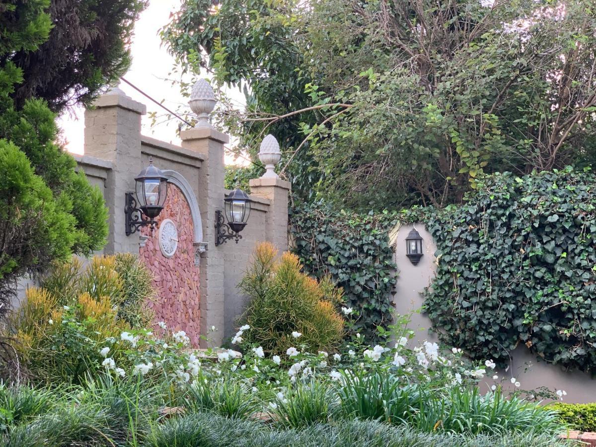 Villa Lugano Guesthouse Johannesburgo Exterior foto
